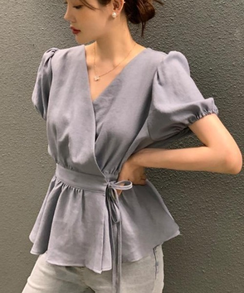 N.s(エヌドットエス)の「カシュクールペプラムブラウス(シャツ/ブラウス・レディース・ブルー/ブラウン/ホワイト/ホワイト系その他/ブラウン系その他・L/M/S/SMALL/MEDIUM/LARGE)」の7枚目の写真