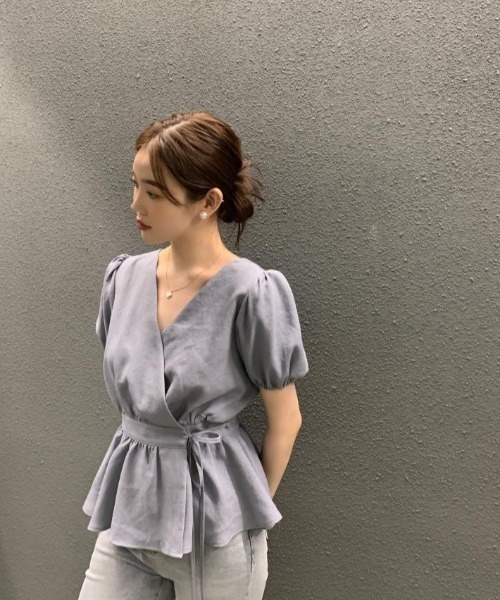N.s(エヌドットエス)の「カシュクールペプラムブラウス(シャツ/ブラウス・レディース・ブルー/ブラウン/ホワイト/ホワイト系その他/ブラウン系その他・L/M/S/SMALL/MEDIUM/LARGE)」の21枚目の写真