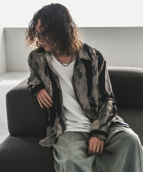 Shoowtime(ショウタイム)の「マーブルパターンレギュラーカラーシャツ(シャツ/ブラウス・メンズ・ブラック系1/ブラック系2/ブラック系3/ブラック系4/ブラック系5・LARGE/MEDIUM/X-LARGE)」の17枚目の写真
