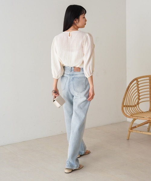 Bab（バブ）の「袖ボリュームシアー使いブラウス（シャツ/ブラウス・レディース・ライトグレー/ホワイト系その他/ベージュ・M）」の9枚目の写真