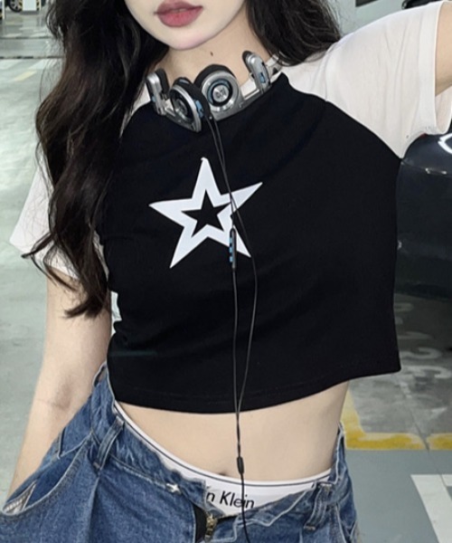 .KOM（ドットコム）の「A'GEM/9 × .kom 『.KOM/ドットケーオーエム』 スター Tシャツ（Tシャツ/カットソー・レディース・グレー/ブラック/ネイビー・FREE）」の15枚目の写真