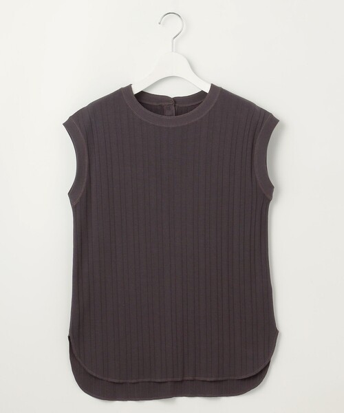 23区（ニジュウサンク）の「【SLOW/一部店舗限定】ランダムリブフライス フレンチスリーブ カットソー（Tシャツ/カットソー・レディース・ベージュ系/ダークブラウン系/ブラック系1/ブラック系/グレー系・38/40）」の8枚目の写真
