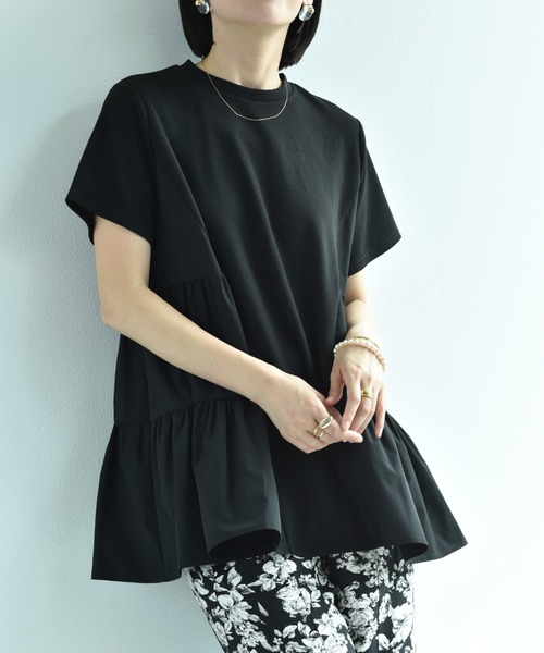 INTERPLANET（インタープラネット）の「ミラノリブギャザーデザインプルオーバー（Tシャツ/カットソー・レディース・オフホワイト/ブラック・FREE）」の2枚目の写真