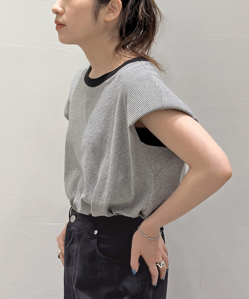 AP STUDIO（エーピーストゥディオ）の「【KURO/クロ】別注パワーショルダーボーダーノースリーブT（Tシャツ/カットソー・レディース・ブラック・FREE）」の3枚目の写真