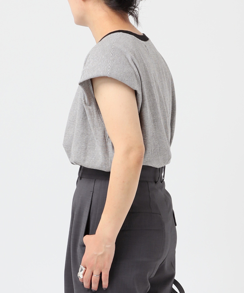 AP STUDIO（エーピーストゥディオ）の「【KURO/クロ】別注パワーショルダーボーダーノースリーブT（Tシャツ/カットソー・レディース・ブラック・FREE）」の15枚目の写真