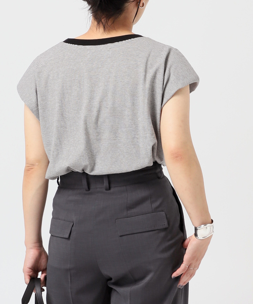 AP STUDIO（エーピーストゥディオ）の「【KURO/クロ】別注パワーショルダーボーダーノースリーブT（Tシャツ/カットソー・レディース・ブラック・FREE）」の16枚目の写真