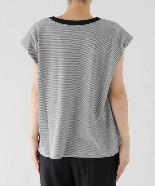 AP STUDIO（エーピーストゥディオ）の「【KURO/クロ】別注パワーショルダーボーダーノースリーブT（Tシャツ/カットソー・レディース・ブラック・FREE）」の22枚目の写真