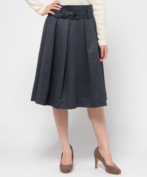 OUVRAGE CLASSE（ウヴラージュクラス）の「フェイクスエードミディＳＫ（スカート・レディース・キャメル/ネイビー・FREE）」の2枚目の写真