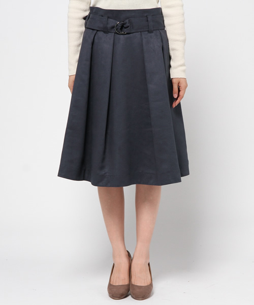 OUVRAGE CLASSE（ウヴラージュクラス）の「フェイクスエードミディＳＫ（スカート・レディース・キャメル/ネイビー・FREE）」の6枚目の写真
