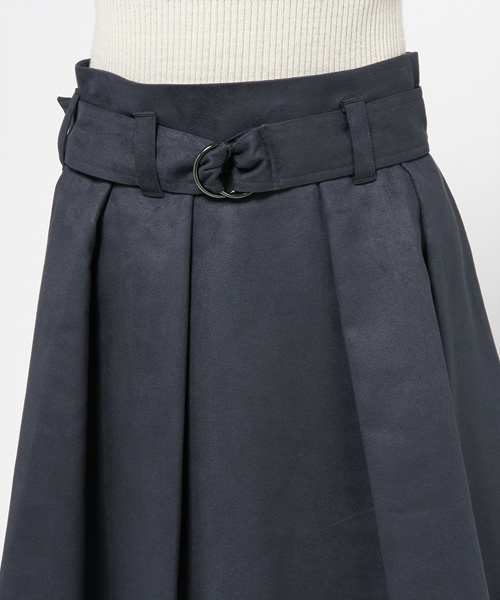OUVRAGE CLASSE（ウヴラージュクラス）の「フェイクスエードミディＳＫ（スカート・レディース・キャメル/ネイビー・FREE）」の9枚目の写真