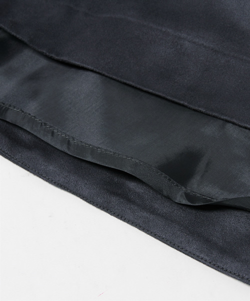 OUVRAGE CLASSE（ウヴラージュクラス）の「フェイクスエードミディＳＫ（スカート・レディース・キャメル/ネイビー・FREE）」の3枚目の写真