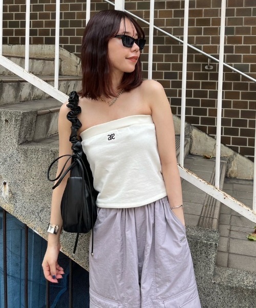 rienda（リエンダ）の「RRロゴスウェットベアトップス 夏服 トレーナー（スウェット・レディース・ホワイト/ピンク/グレー・FREE）」の2枚目の写真