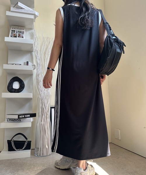 ULEULA（ウルア）の「スポーティラインノースリワンピース（ワンピース・レディース・ブラック・FREE）」の6枚目の写真