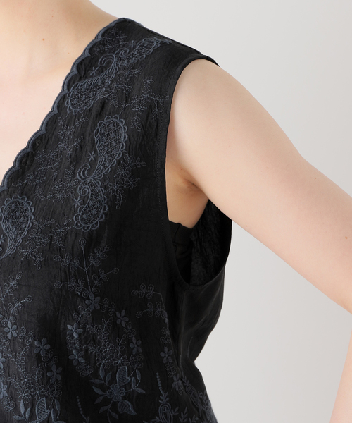 IENA（イエナ）の「スカラップエンブロイダリージレ（ベスト）」 - WEAR