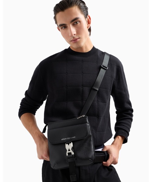 Armani Exchange ブラックショルダーバッグ アルマーニ エクスチェンジ ARMANI EXCHANGE ARMANI EXCHANGE A