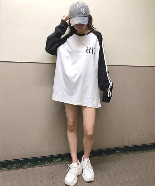 NANEA(ナネア)の「ライン柄ラグランスリーブロングTシャツ(Tシャツ/カットソー・レディース・グレー/ホワイト・X-LARGE/LARGE/MEDIUM)」の5枚目の写真