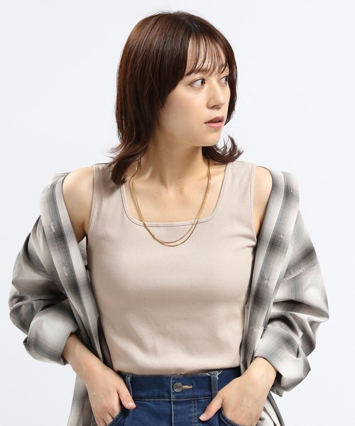 GLOBAL WORK Smile Seed Store（グローバルワーク スマイルシードストア）の「華奢リブタンクトップ/118557（タンクトップ・レディース・グレイッシュベージュ/オフホワイト/ブラック/グレー/ダークグレー・LARGE/MEDIUM/X-LARGE/SMALL）」の5枚目の写真