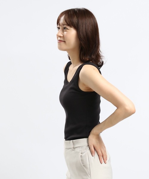 GLOBAL WORK Smile Seed Store（グローバルワーク スマイルシードストア）の「華奢リブタンクトップ/118557（タンクトップ・レディース・グレイッシュベージュ/オフホワイト/ブラック/グレー/ダークグレー・LARGE/MEDIUM/X-LARGE/SMALL）」の14枚目の写真