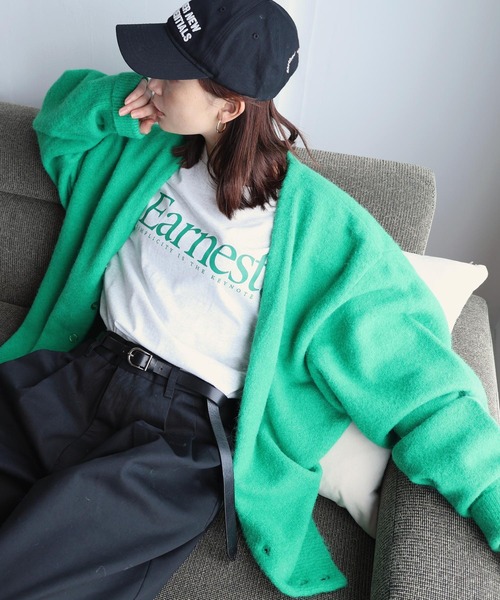 ANME(アンメ)の「モヘアライクVネックニットカーディガン(カーディガン/ボレロ・レディース・オートミール/グリーン/クリーム/チャコールグレー/ブルー・M/L/XL)」の4枚目の写真