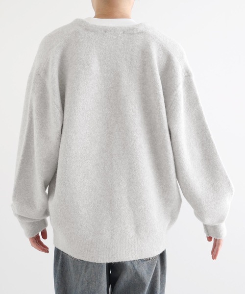 ANME(アンメ)の「モヘアライクVネックニットカーディガン(カーディガン/ボレロ・レディース・オートミール/グリーン/クリーム/チャコールグレー/ブルー・M/L/XL)」の12枚目の写真