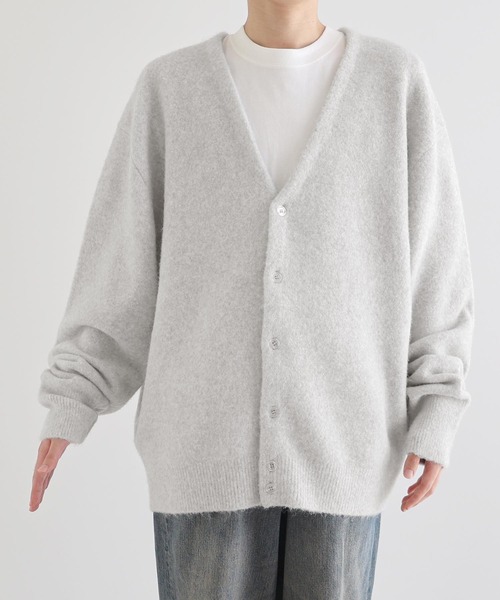 ANME(アンメ)の「モヘアライクVネックニットカーディガン(カーディガン/ボレロ・レディース・オートミール/グリーン/クリーム/チャコールグレー/ブルー・M/L/XL)」の13枚目の写真