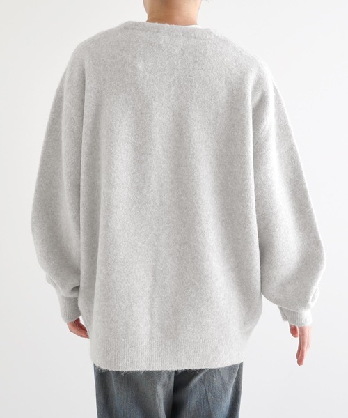ANME(アンメ)の「モヘアライクVネックニットカーディガン(カーディガン/ボレロ・レディース・オートミール/グリーン/クリーム/チャコールグレー/ブルー・M/L/XL)」の15枚目の写真