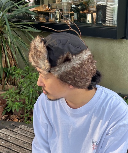 VENCEEXCHANGE(ヴァンスエクスチェンジ)の「ブラウンファーフライトキャップ(キャップ・メンズ・ブラック/ネイビー/グリーン系/ブラウン・フリー)」の5枚目の写真