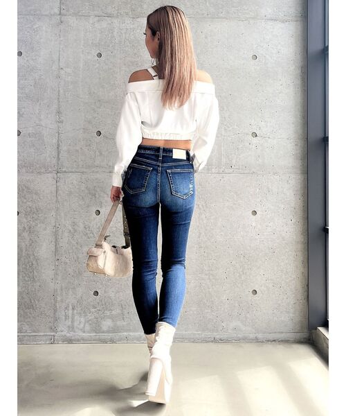 GYDA（ジェイダ）の「Symmetry GYDAオフショルシャツブラウス（シャツ/ブラウス・レディース・ブラック/オフホワイト・FREE）」の13枚目の写真