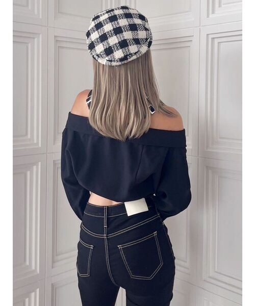 GYDA（ジェイダ）の「Symmetry GYDAオフショルシャツブラウス（シャツ/ブラウス・レディース・ブラック/オフホワイト・FREE）」の19枚目の写真