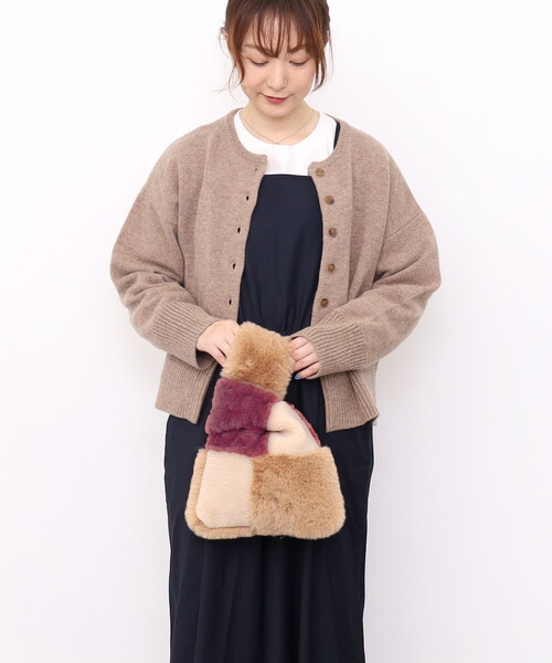 Nananoel(ナナノエル)の「pappy エコファーパッチワーク3WAYミニバッグ(エコバッグ/サブバッグ・レディース・オフホワイト/ミント/ピンク・FREE)」の3枚目の写真