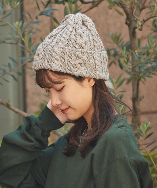 HIGHLAND 2000（ハイランドトゥーサウザンド）の「HIGHLAND2000/ハイランド2000 HL2000 Bobcap BritishWool ケーブル編み ニット帽（ニットキャップ/ビーニー・メンズ・ブラック/インディゴブルー/ホワイト/ナチュラル/ライトグレー/ネイビー・FREE）」の4枚目の写真