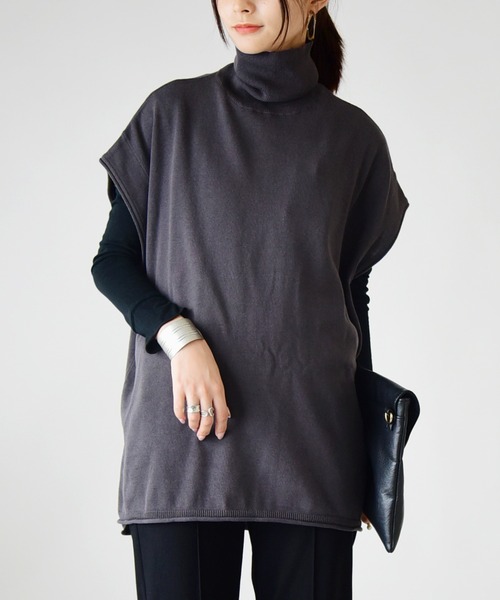 and it_（アンドイット）の「コットンニットタートルワイドベスト（ベスト・レディース・ベージュ/チャコールグレー/ブラック/アイボリー・M-L）」の3枚目の写真