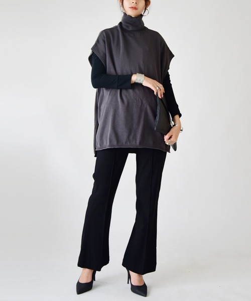 and it_（アンドイット）の「コットンニットタートルワイドベスト（ベスト・レディース・ベージュ/チャコールグレー/ブラック/アイボリー・M-L）」の13枚目の写真