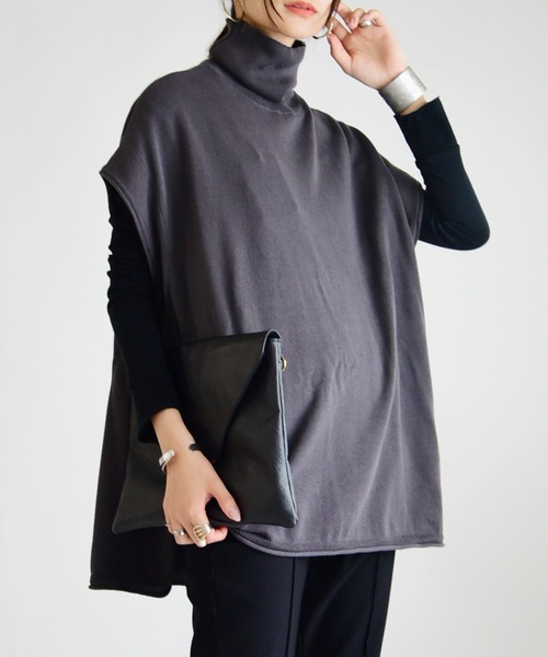 and it_（アンドイット）の「コットンニットタートルワイドベスト（ベスト・レディース・ベージュ/チャコールグレー/ブラック/アイボリー・M-L）」の15枚目の写真