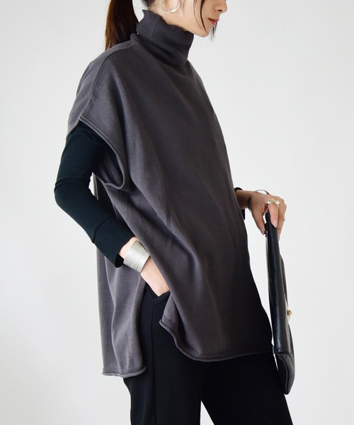 and it_（アンドイット）の「コットンニットタートルワイドベスト（ベスト・レディース・ベージュ/チャコールグレー/ブラック/アイボリー・M-L）」の16枚目の写真