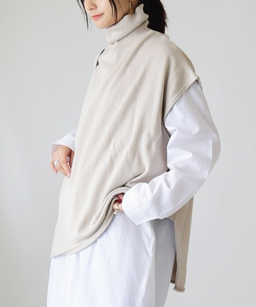 and it_（アンドイット）の「コットンニットタートルワイドベスト（ベスト・レディース・ベージュ/チャコールグレー/ブラック/アイボリー・M-L）」の17枚目の写真