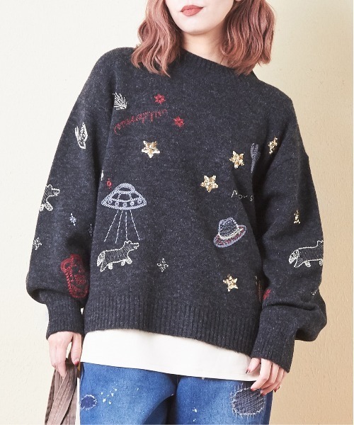 CUBE SUGAR（キューブシュガー）の「リサイクルニットジャガード刺繍プルオーバー（ニット/セーター・レディース・レッド/スミクロ/トップグレー・M）」の2枚目の写真