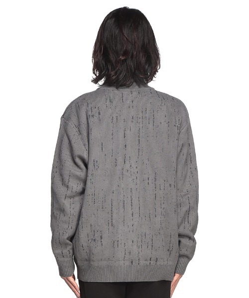 セール】WOODENDOLL 総柄 ポケット付き Vネック ニットカーディガン