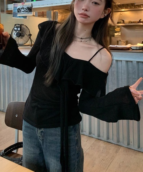 i-dare(アイディア)の「【i-dare】ワンショルダー 肩ストラップ 長袖 トップス(Tシャツ/カットソー・レディース・ブラック・SMALL/MEDIUM/LARGE)」の5枚目の写真