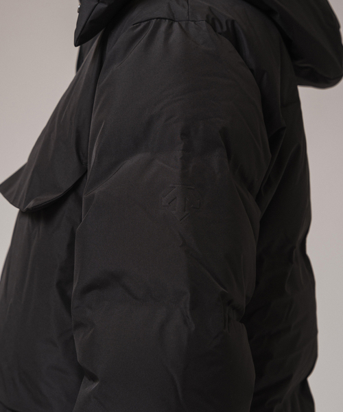 DESCENTE ALLTERRAIN（デサント　オルテライン）の「DESCENTE ALLTERRAIN 水沢ダウン GORE-TEX LAUDER/ゴアテックス ローダー（ダウンジャケット/コート・メンズ・ブラック・MEDIUM/LARGE/X-LARGE）」の13枚目の写真
