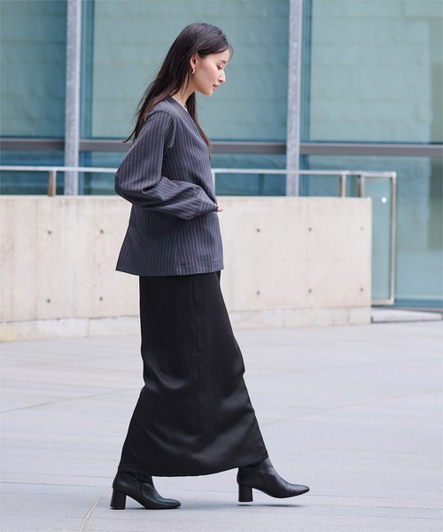 UR'S（ユアーズ）の「サテンキャミソールワンピース（ワンピース・レディース・ネイビー/ブラック/チャコール/ベージュ・M/S/L）」の14枚目の写真