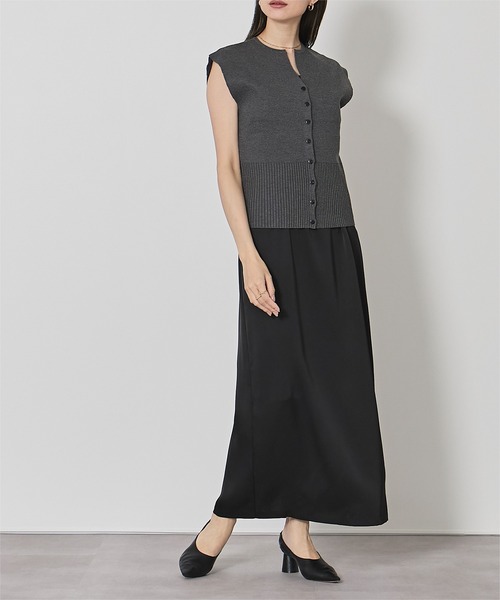 UR'S（ユアーズ）の「サテンキャミソールワンピース（ワンピース・レディース・ネイビー/ブラック/チャコール/ベージュ・M/S/L）」の19枚目の写真