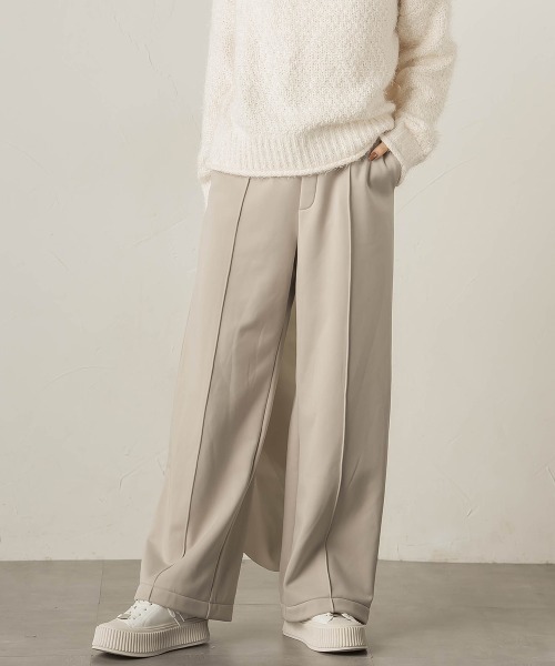 VICKY（ビッキー）の「裏起毛ピンタックセミワイドパンツ≪セットアップ対応/手洗い可能≫（スウェットパンツ・レディース・カーキ/ライトグレー/ブラウン・M）」の2枚目の写真
