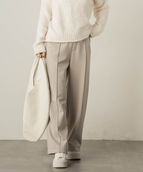 VICKY（ビッキー）の「裏起毛ピンタックセミワイドパンツ≪セットアップ対応/手洗い可能≫（スウェットパンツ・レディース・カーキ/ライトグレー/ブラウン・M）」の4枚目の写真