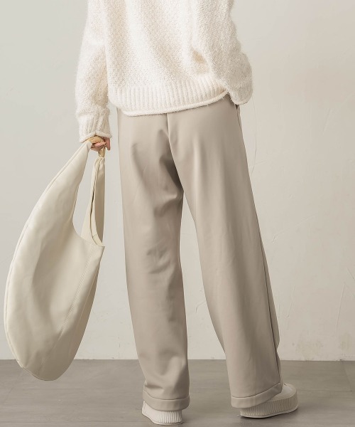 VICKY（ビッキー）の「裏起毛ピンタックセミワイドパンツ≪セットアップ対応/手洗い可能≫（スウェットパンツ・レディース・カーキ/ライトグレー/ブラウン・M）」の6枚目の写真