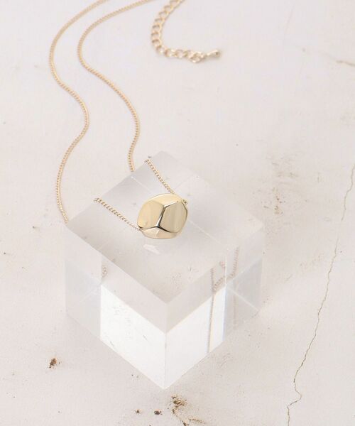 le.coeur blanc（ルクールブラン）の「ニュアンスワントップネックレス（ネックレス・レディース・ゴールド・FREE）」の2枚目の写真