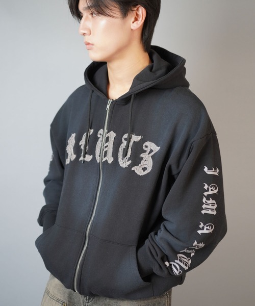 SPINNS（スピンズ）の「ヴィンテージライクセンターロゴジップパーカー（パーカー・メンズ・ブルー/ブラック系その他/ブラウン/ピンク/ブラック・ONESIZE）」の11枚目の写真