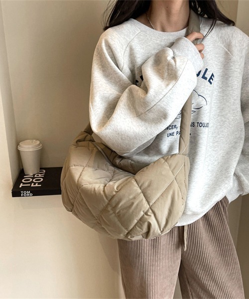 Miniministore(ミニミニストア)の「キルティングショルダーバッグ 斜めがけ鞄(ショルダーバッグ・レディース・ブラック/ブラウン/クリーム/ダークベージュ・FREE)」の4枚目の写真