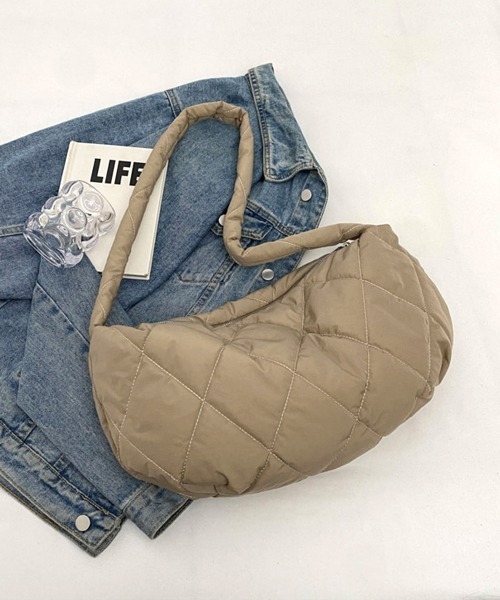 Miniministore(ミニミニストア)の「キルティングショルダーバッグ 斜めがけ鞄(ショルダーバッグ・レディース・ブラック/ブラウン/クリーム/ダークベージュ・FREE)」の10枚目の写真
