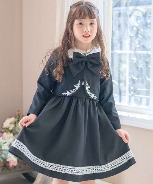 Catherine Cottage(キャサリンコテージ)の「アリス刺繍ボレロマルグレーテワンピーススーツ(スーツセット・キッズ・ブラック・130/120/110)」の1枚目の写真